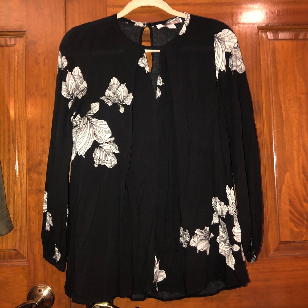 Long sleeve floral shirt